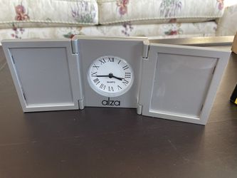 Trifold Clock And Photo Frame