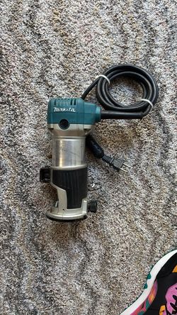 Compact router Makita
