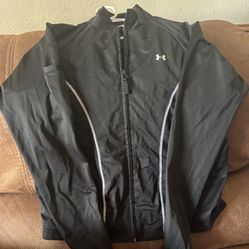 Size L Under armor Jacket 10.00 