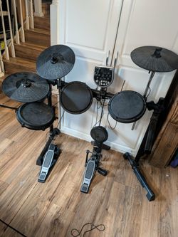Electronic Drum Set