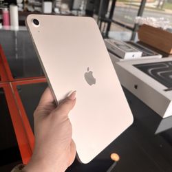 Apple iPad A16 128GB! WiFi! 90 day warranty! We offer financing!