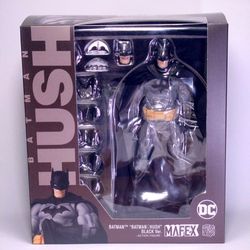 Medicom Mafex Batman Hush Batman Black Version 