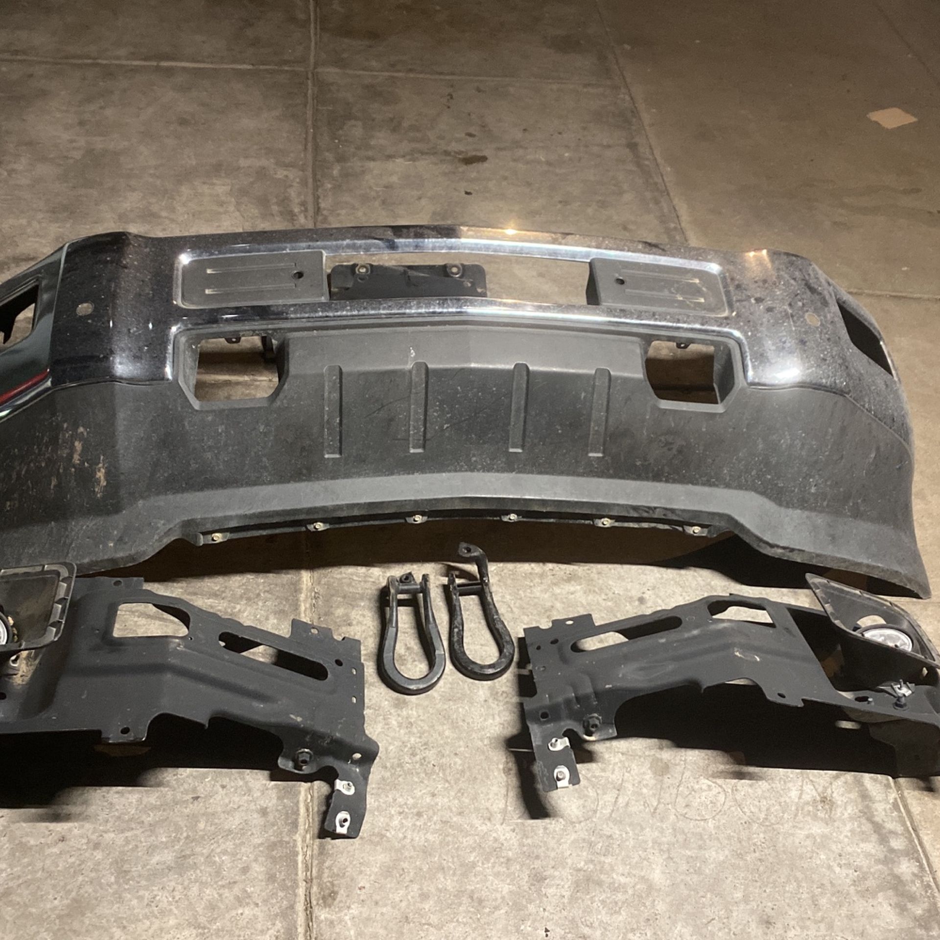2015 Silverado 2500 HD Front Bumper And Fog Lamps