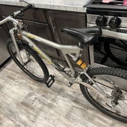 657 expert series ProFlex Mountain Bike