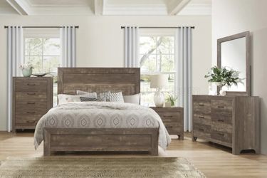 New 4pc queen bedroom set
