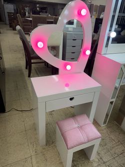 New Little Girl’s Vanity With Stool