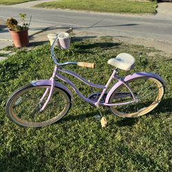 Women's Pink Huffy beach cruiser sz.26