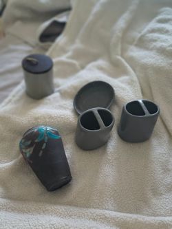 bathroom accessories