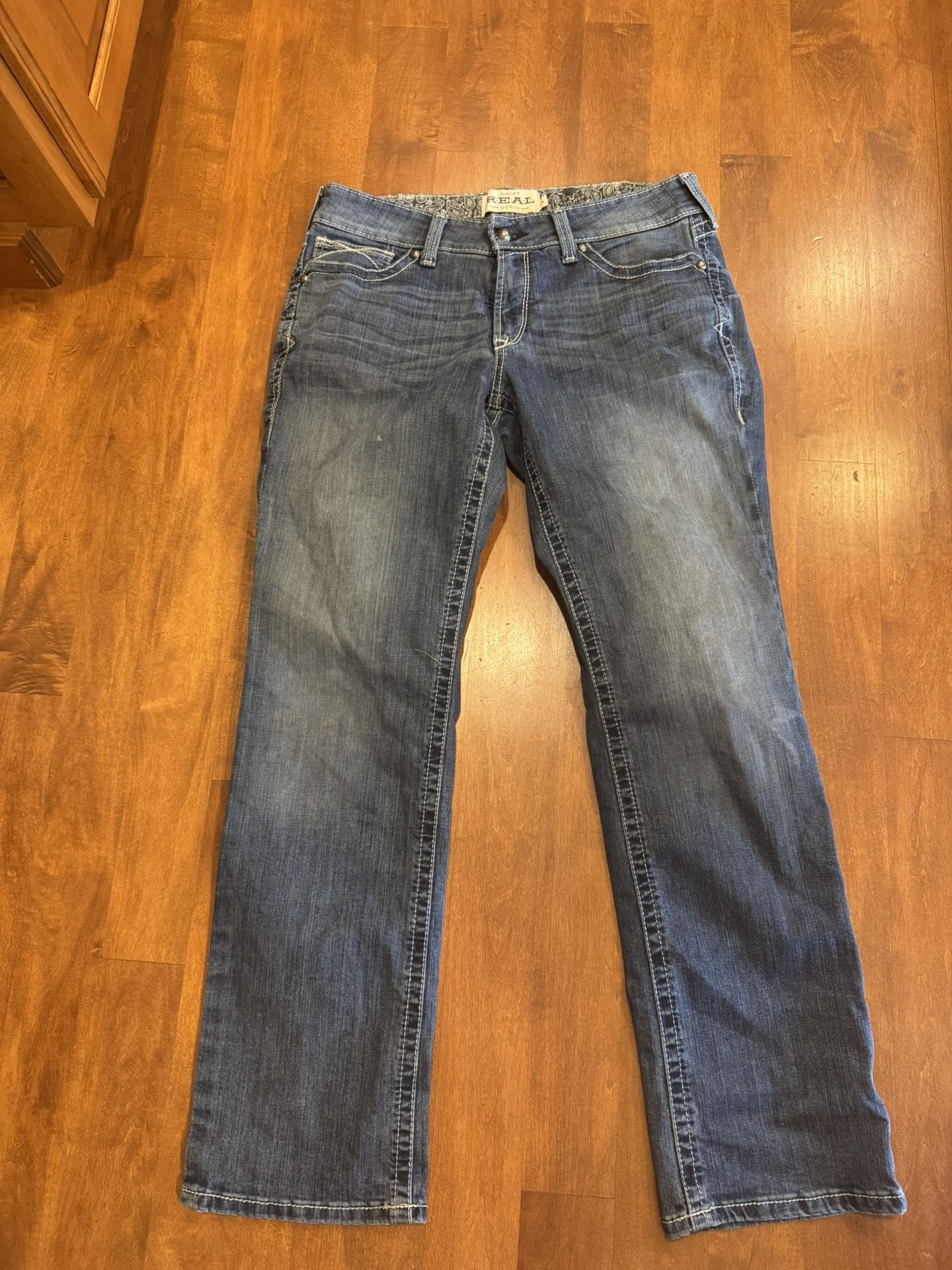 Woman’s Ariat Jeans Shipping Available