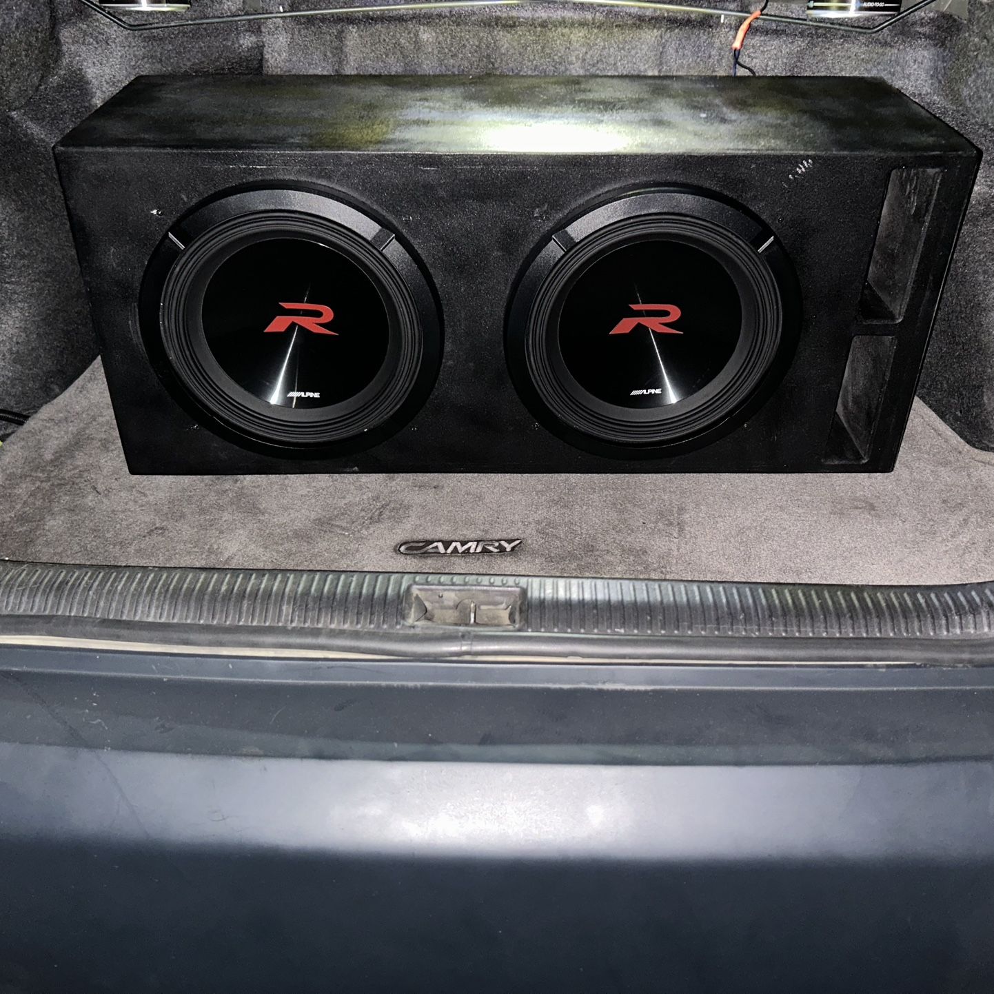 Alpine R2-W12D2 Next-Generation R-Series Dual 4-Ohm 750 RMS Watts 12 ...