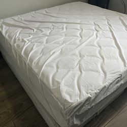 King Size Serta Emerald Suite Elite Mattress + 2 Box Springs
