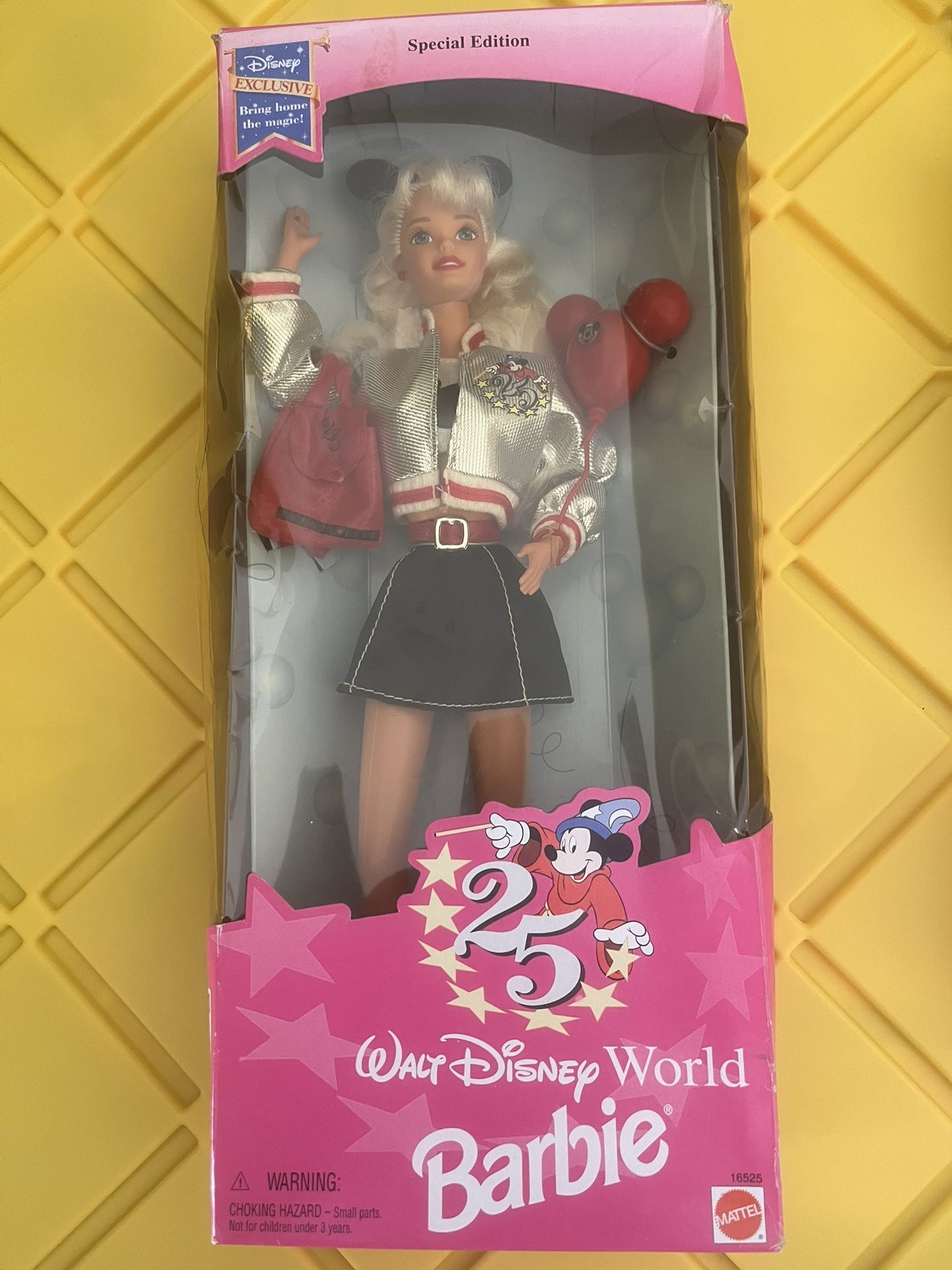 New In Box! Collectible 25anniversary Disney World Barbie! Movie! Never Opened 1996