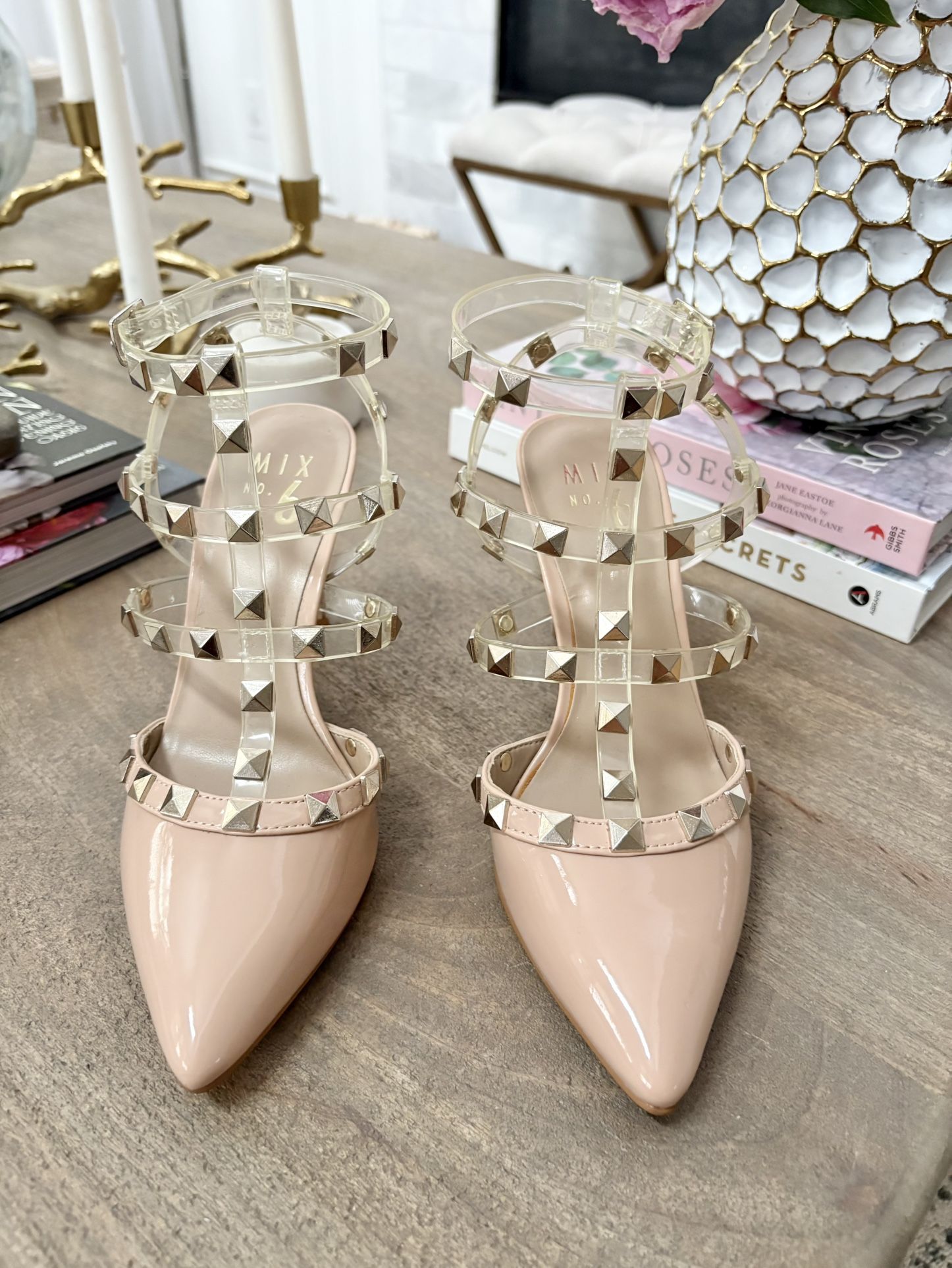 New Women’s Size 6 Tan Studded Heels