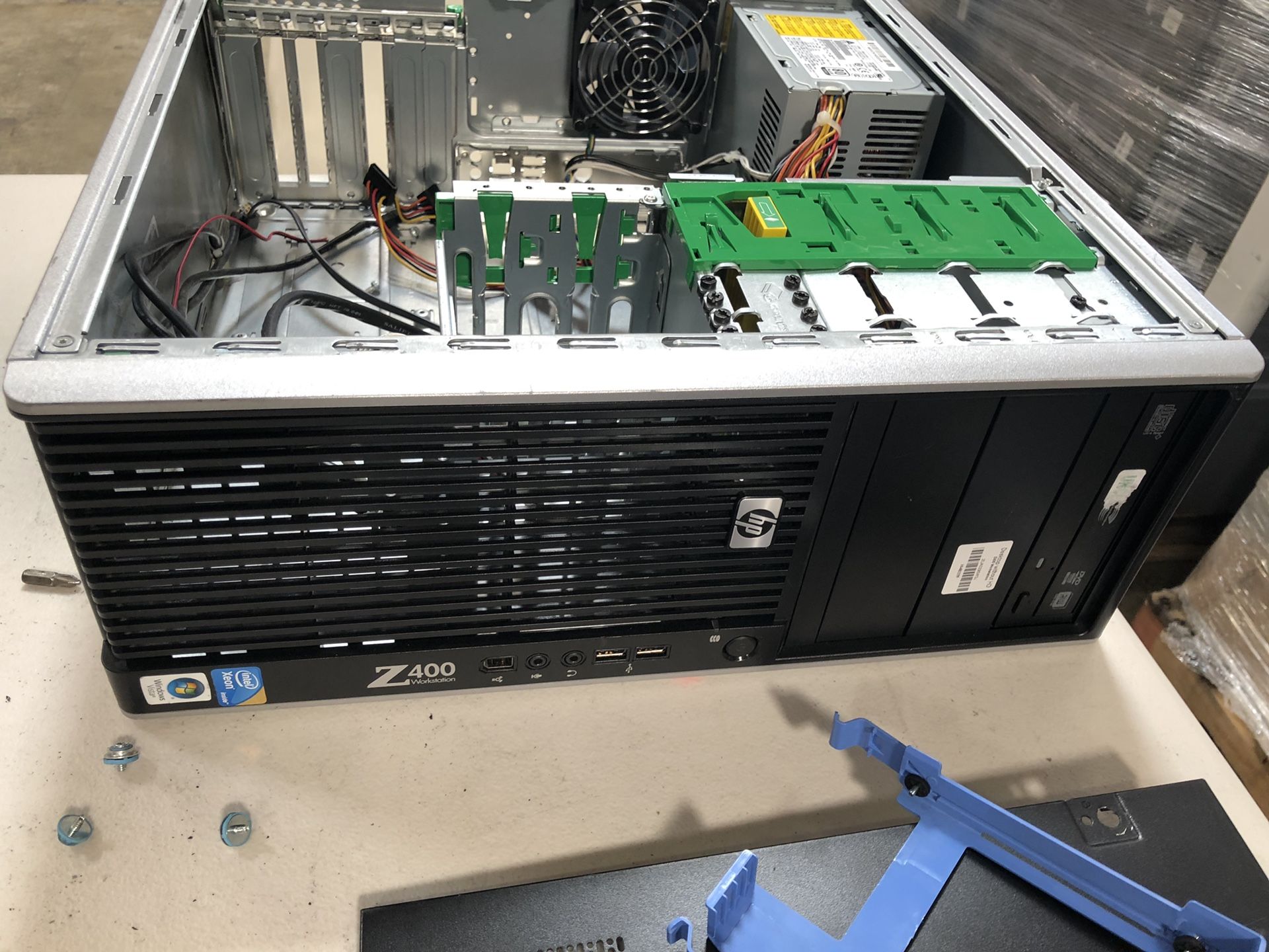 Hp z400 computer case with power supper and dvd drive