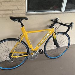 Cannondale R 1000 Road Bike
