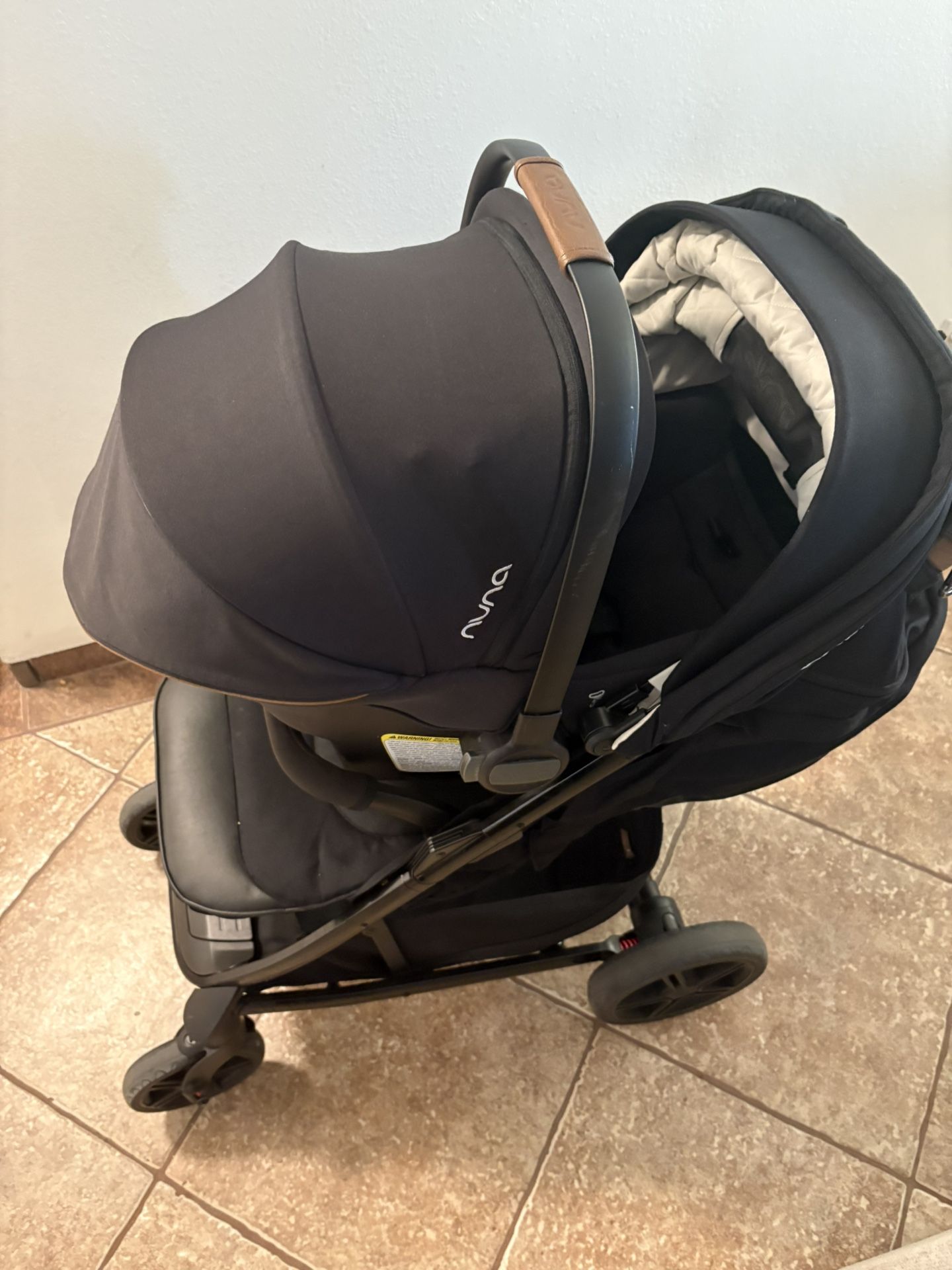 Nuna Travel System