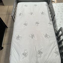 Toddler bed