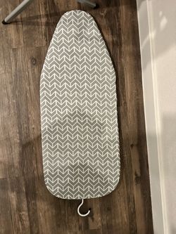 Table top ironing board