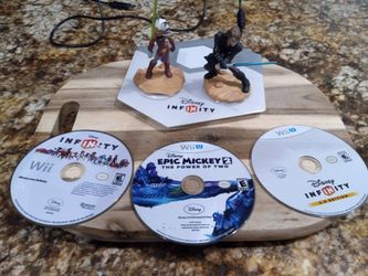 DISNEY INFINITY PORTAL PAD, FIGURES AND 3 GAMES XBOX 360 WII