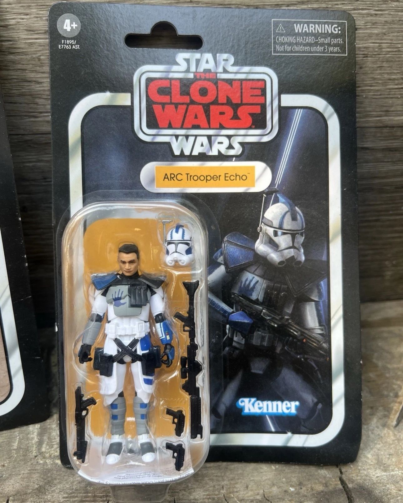 Hasbro Star Wars The Vintage Collection ARC Trooper Echo Action Figure