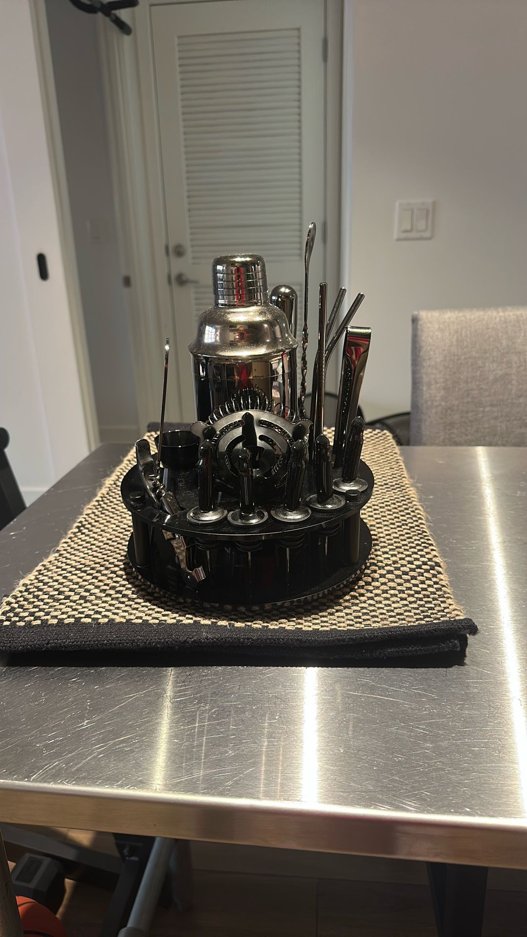 Rotating Bartender Set