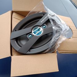 Brand New Pair Of 6x9 Car 3way Speakers 