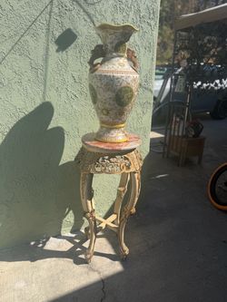 Vintage Italian style porcelain vase w/ marble top pedestal
