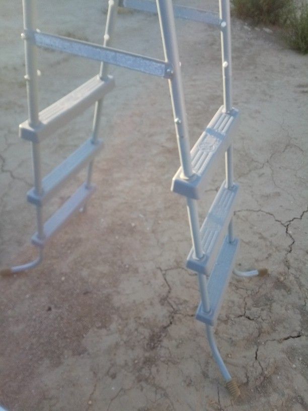 Swimming Pool Stairs