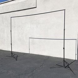 (Brand New) $35 Heavy-Duty Backdrop Stand Adjustable 10ft Wide X 8.5ft Tall with Clips and Carry Bag 