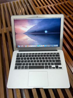 (AS-IS) Apple MacBook Air 13" 2010 A1369 Intel Core2Duo / 2GB RAM / 128GB SSD (AS-IS)
