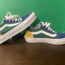 New Little kids Size 12 Vans