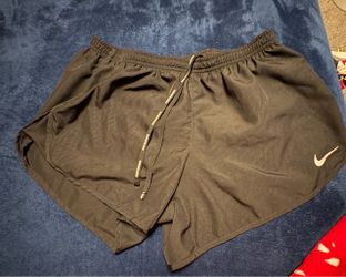Black medium Nike shorts