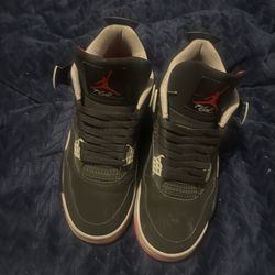 Air jordan 4breds size 10