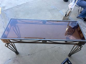 Glass decor table