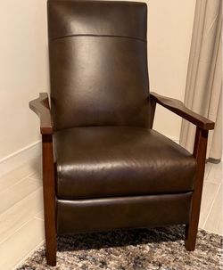 Recliner Leather And Solid Wood
