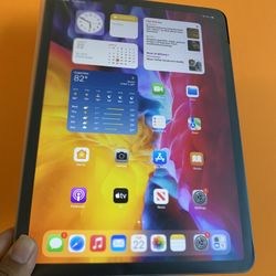 256GB Apple IPad Pro 11” (2020 Model / Liquid Retina Display/ 2nd Generation) New with Accessories (Apple warranty -09 2022)
