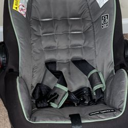 Graco Car Seat & Baby Jumper