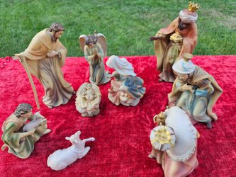 $50.00 - Christmas Nativity Set, 11pcs! Largest Size is 12.5" Tall/Crafted to look like Wood!  Gorgeous !