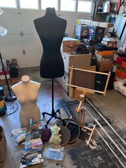 Mannequin, Female Dress Form, Adjustable Craft Stand