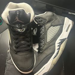 Jordan 5 Moonlight Size 9 Used