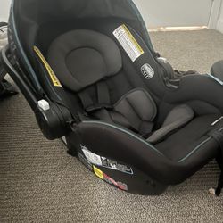 Graco Car seat And Stroller 