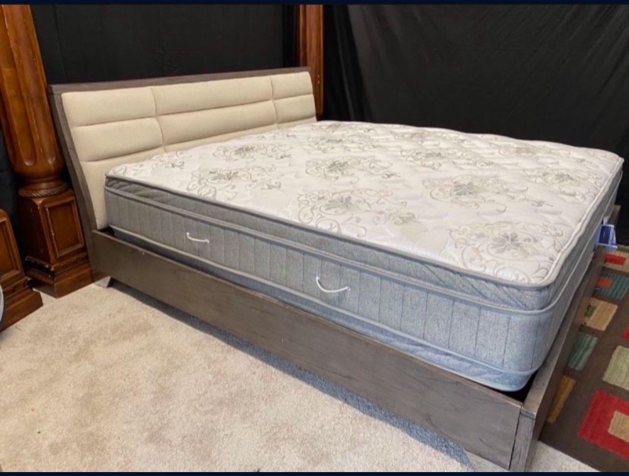LOVELY 🌟💜QUEEN 🌟💜MATTRESS 🌟💜AND BOX SPRING