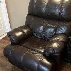 Vibrating and Heating Massage Chair