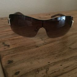 Burberry sunglasses-women's, original box included