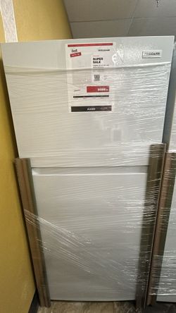Frigidaire FRTE1814AW  Refrigerator