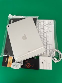Apple ipad 10th Generation 256GB WiFi + cellular (5G) unlocked with pen, keyboard & accessories