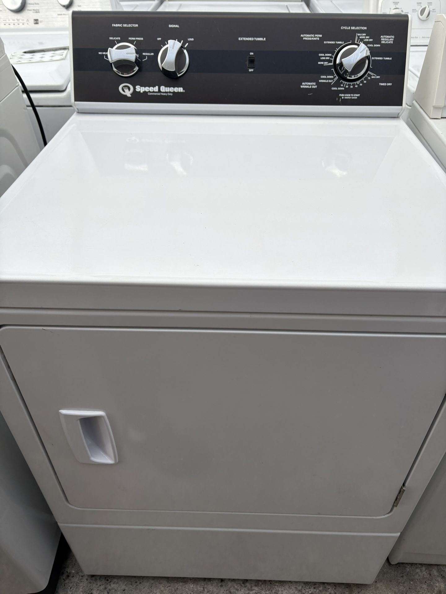 Newer Speed Queen Dryer Electric 220v 