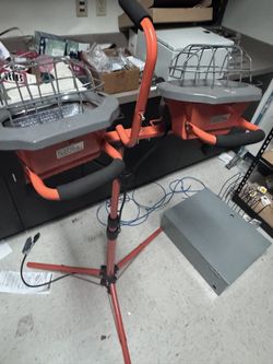 Dual Work Lights on Tripod Stand (Halogen / Job Site Lights)