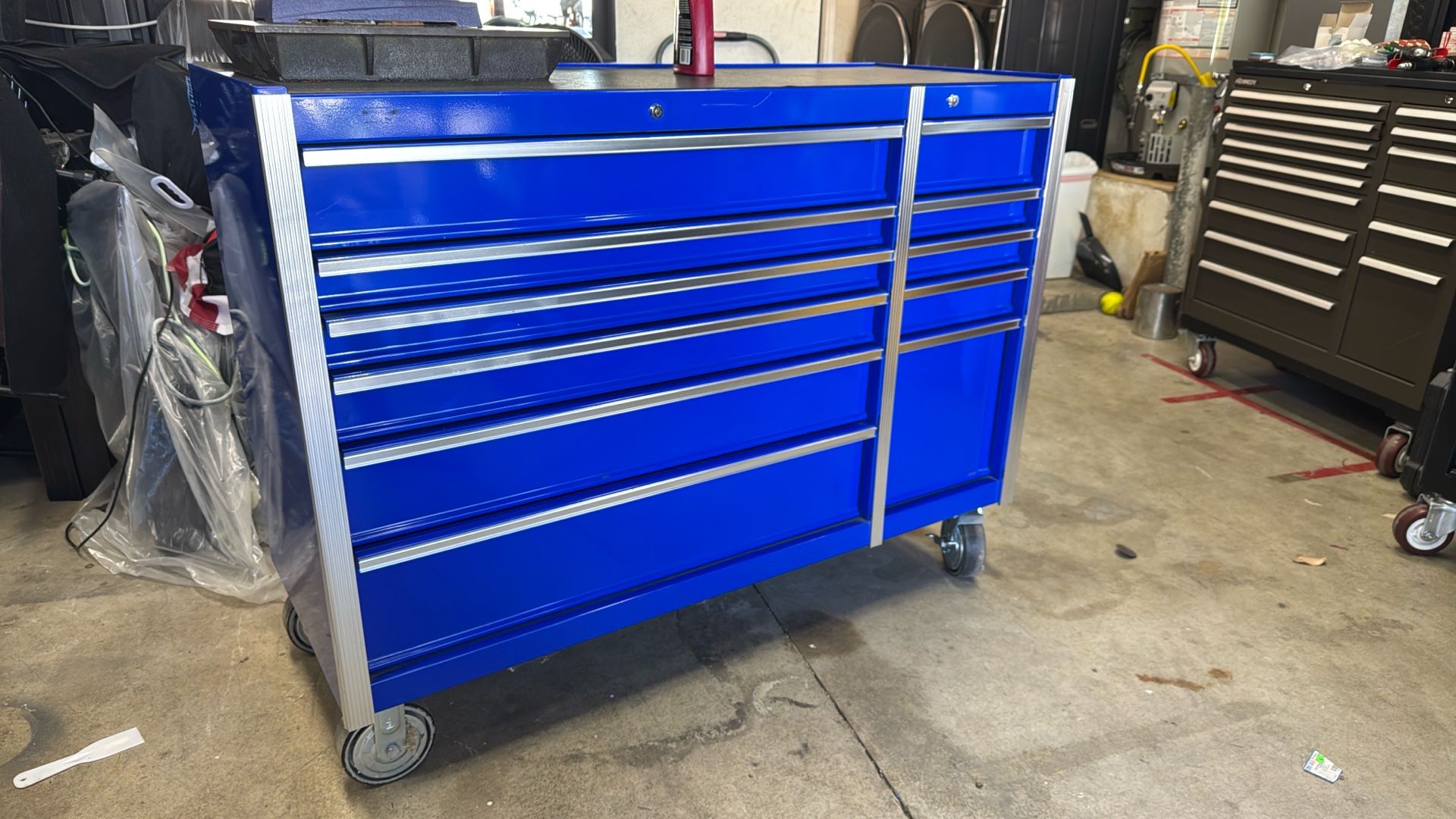 Toolbox 56 X 22 Double Bank  11 Jar Drawer