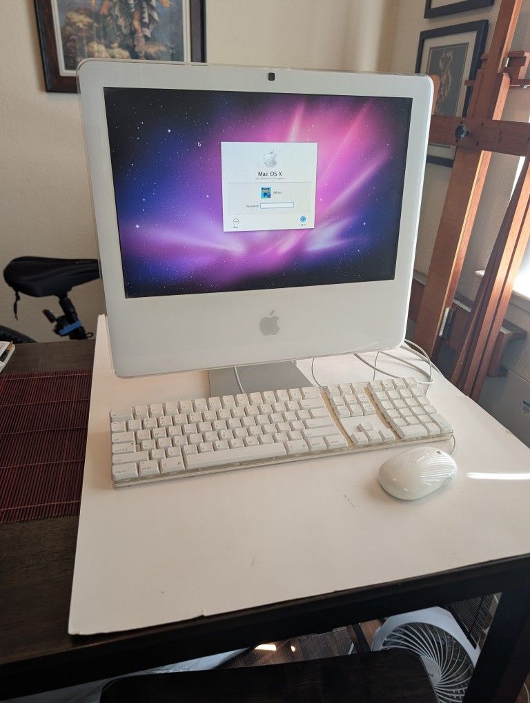 Apple iMac 1.83GHz /512MB processor 160GB 17 " Monitor Year 2006